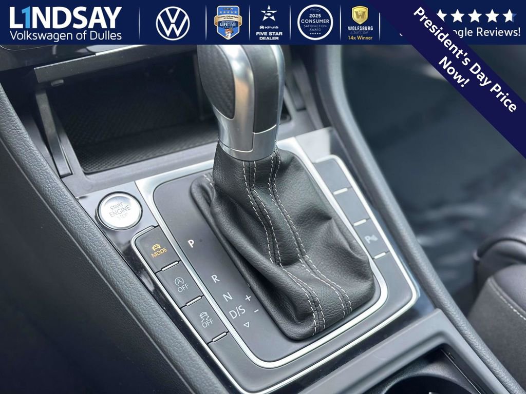 Used 2019 Volkswagen Golf R 4-Door image 18