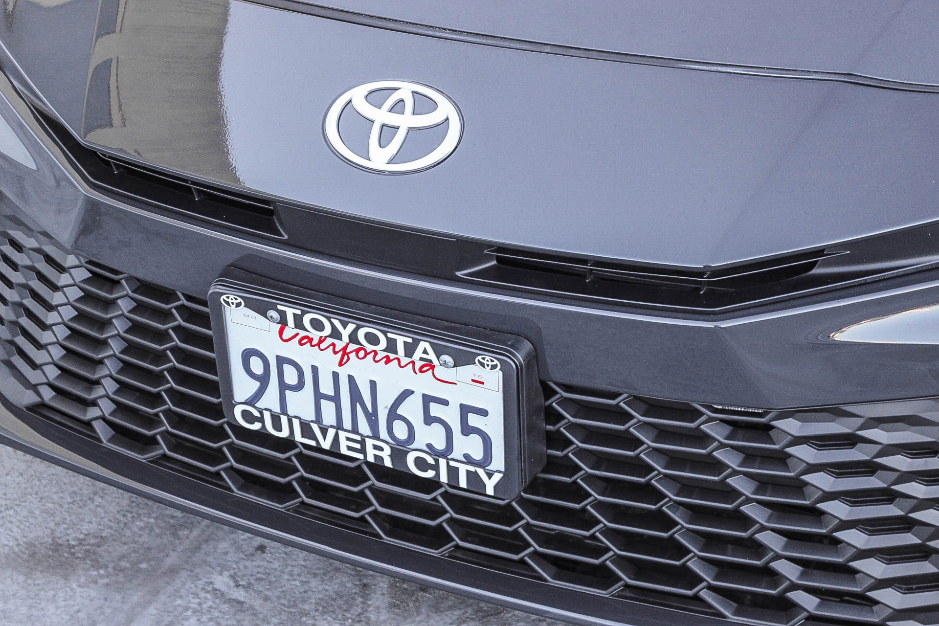 Used 2025 Toyota Camry SE image 6