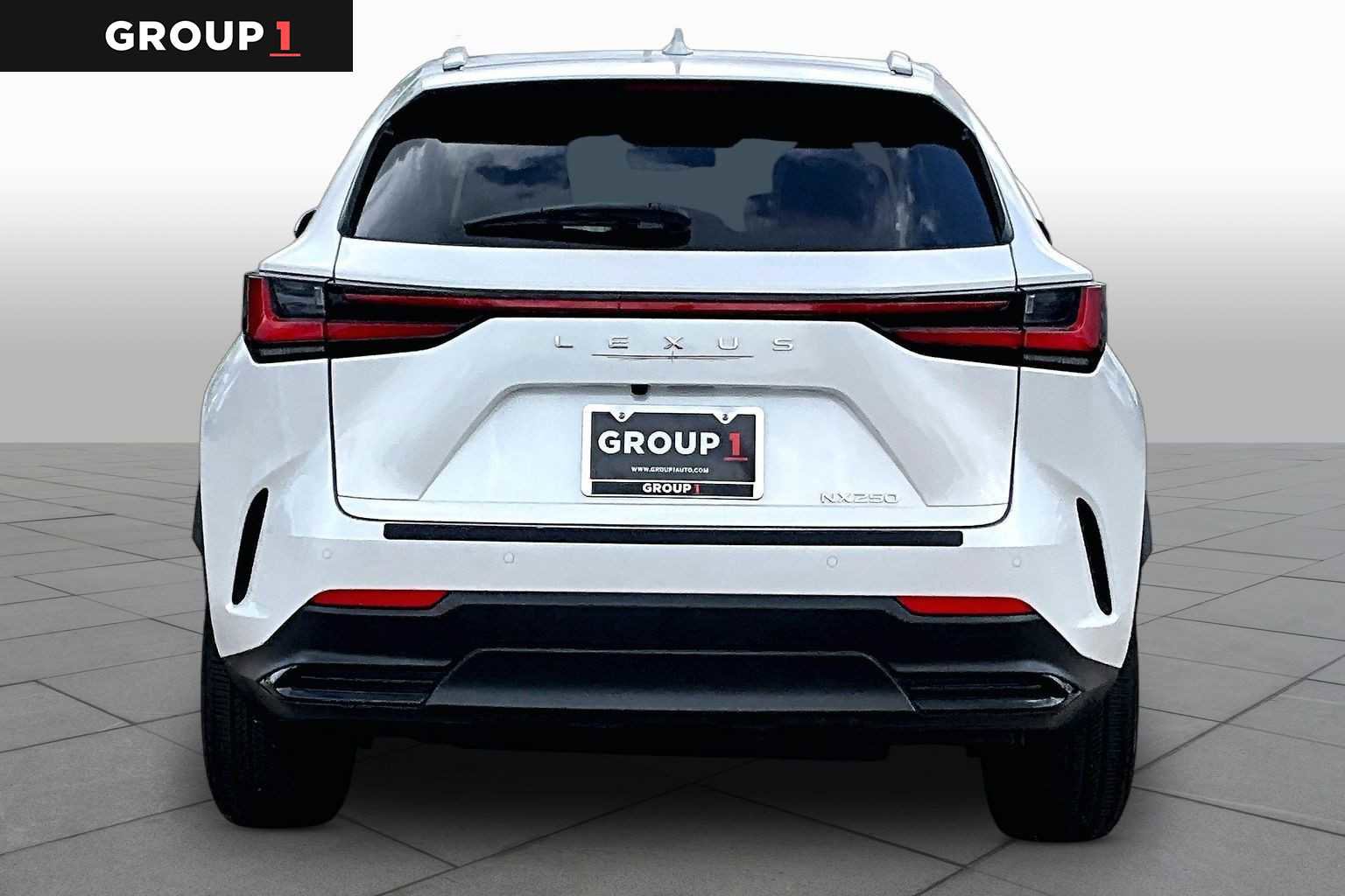 Used 2025 Lexus NX 250 FWD w/ Premium Package image 5