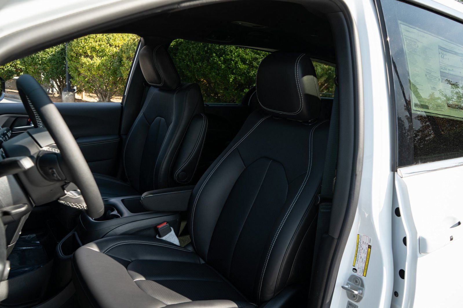 New 2026 Chrysler Voyager LX image 15
