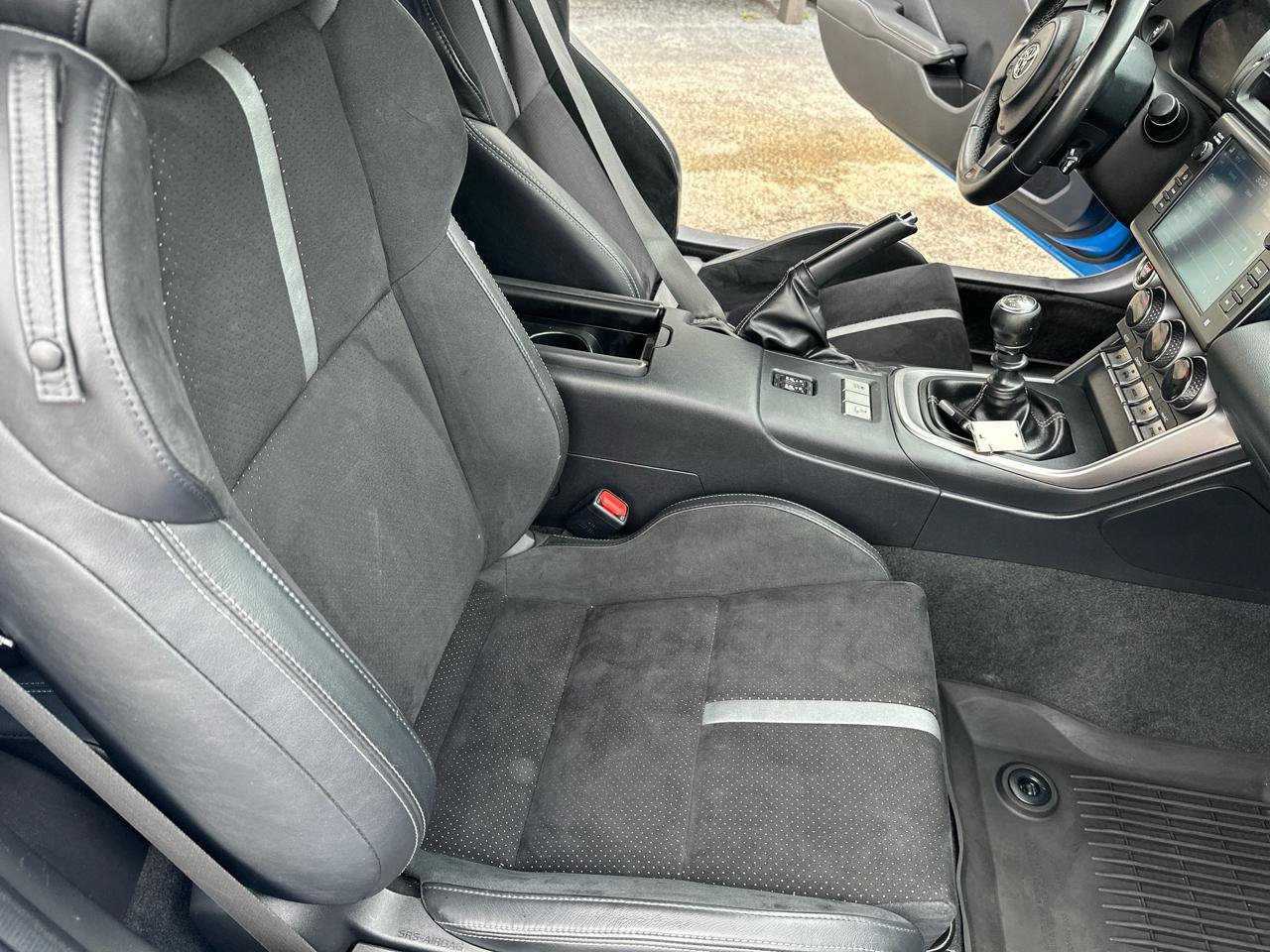 Used 2023 Toyota GR86 Premium w/ ALL Weather Mat Package (TMS) RWD image 19