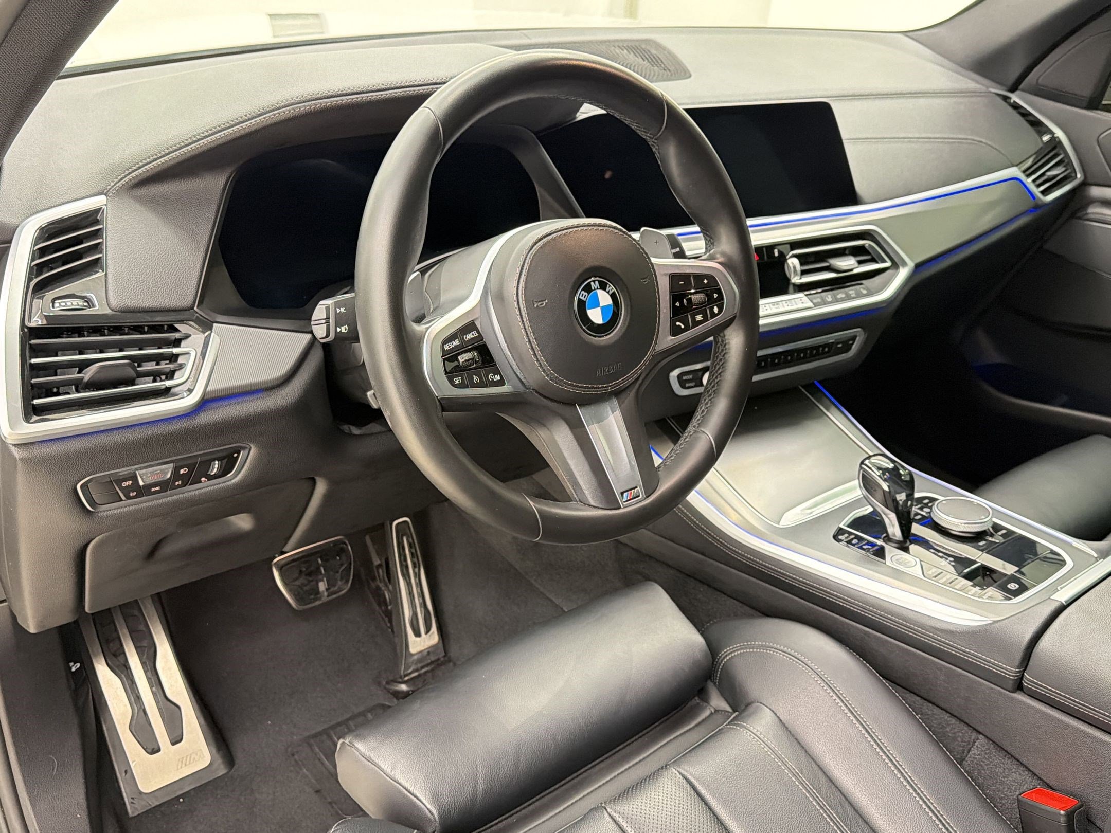 Used 2022 BMW X5 sDrive40i w/ M Sport Package RWD image 4