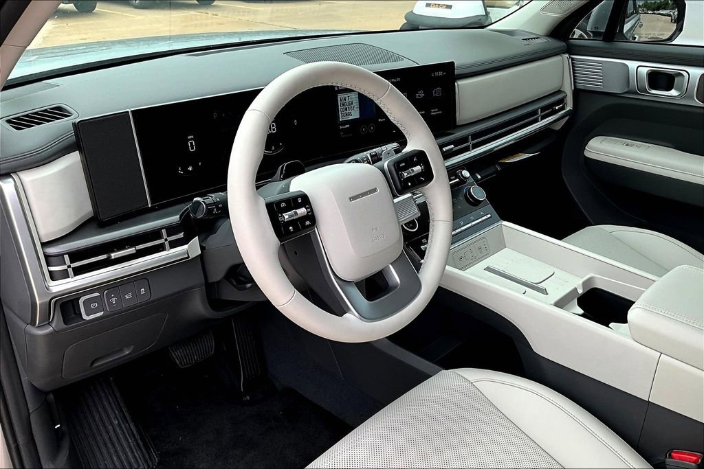 Used 2025 Hyundai Santa Fe SEL image 10