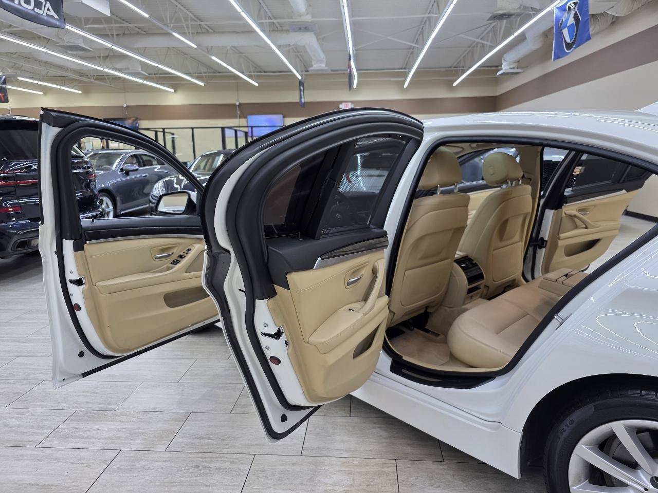 Used 2014 BMW 535i Sedan RWD image 13