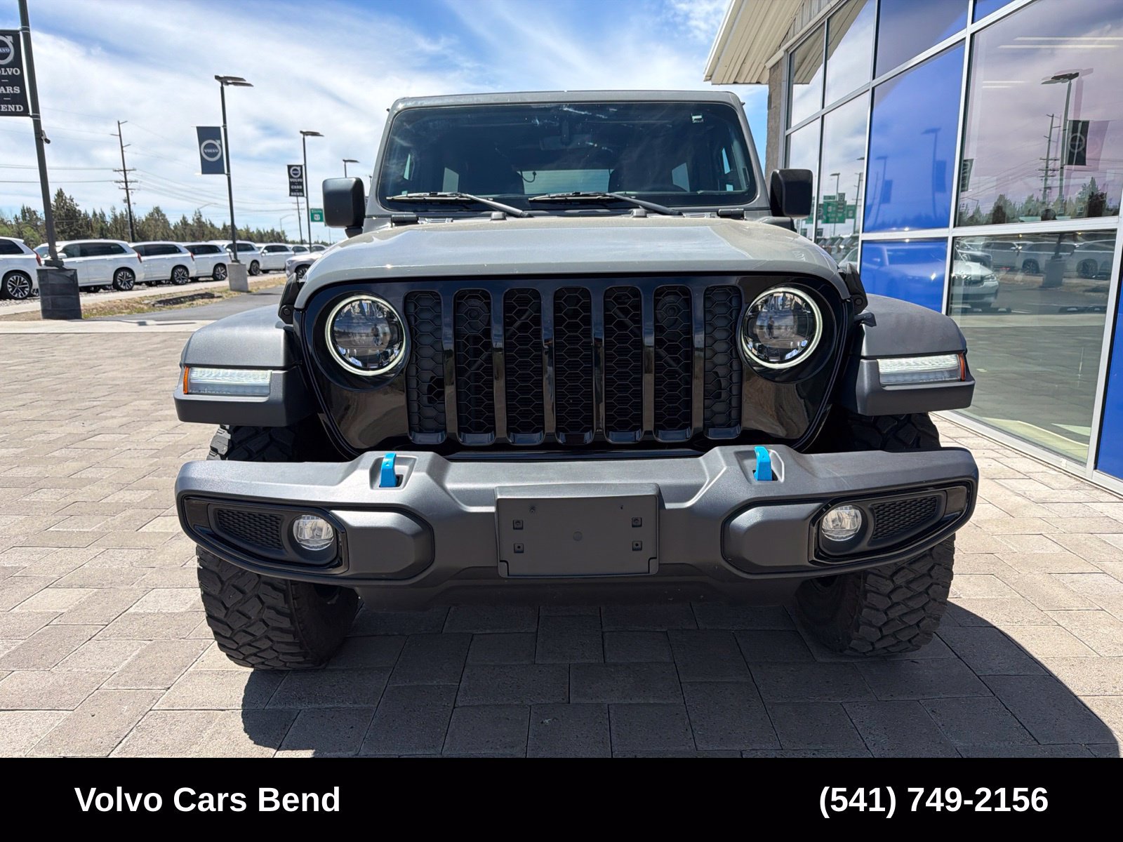 Used 2023 Jeep Wrangler Unlimited w/ 8.4" Radio Group AWD/4WD image 3
