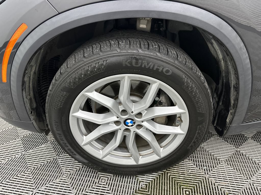 Used 2019 BMW X5 xDrive40i w/ Premium Package 2 AWD/4WD image 13