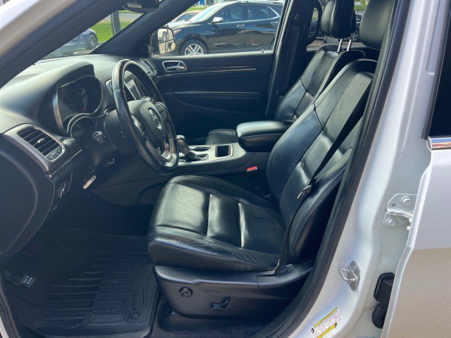 Used 2018 Jeep Grand Cherokee Limited w/ Trailer Tow Group IV RWD image 13