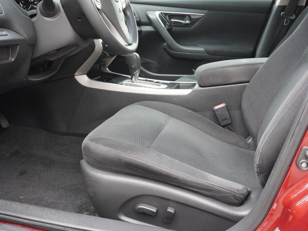 Used 2014 Nissan Altima 2.5 S w/ Sport Value Package FWD image 21
