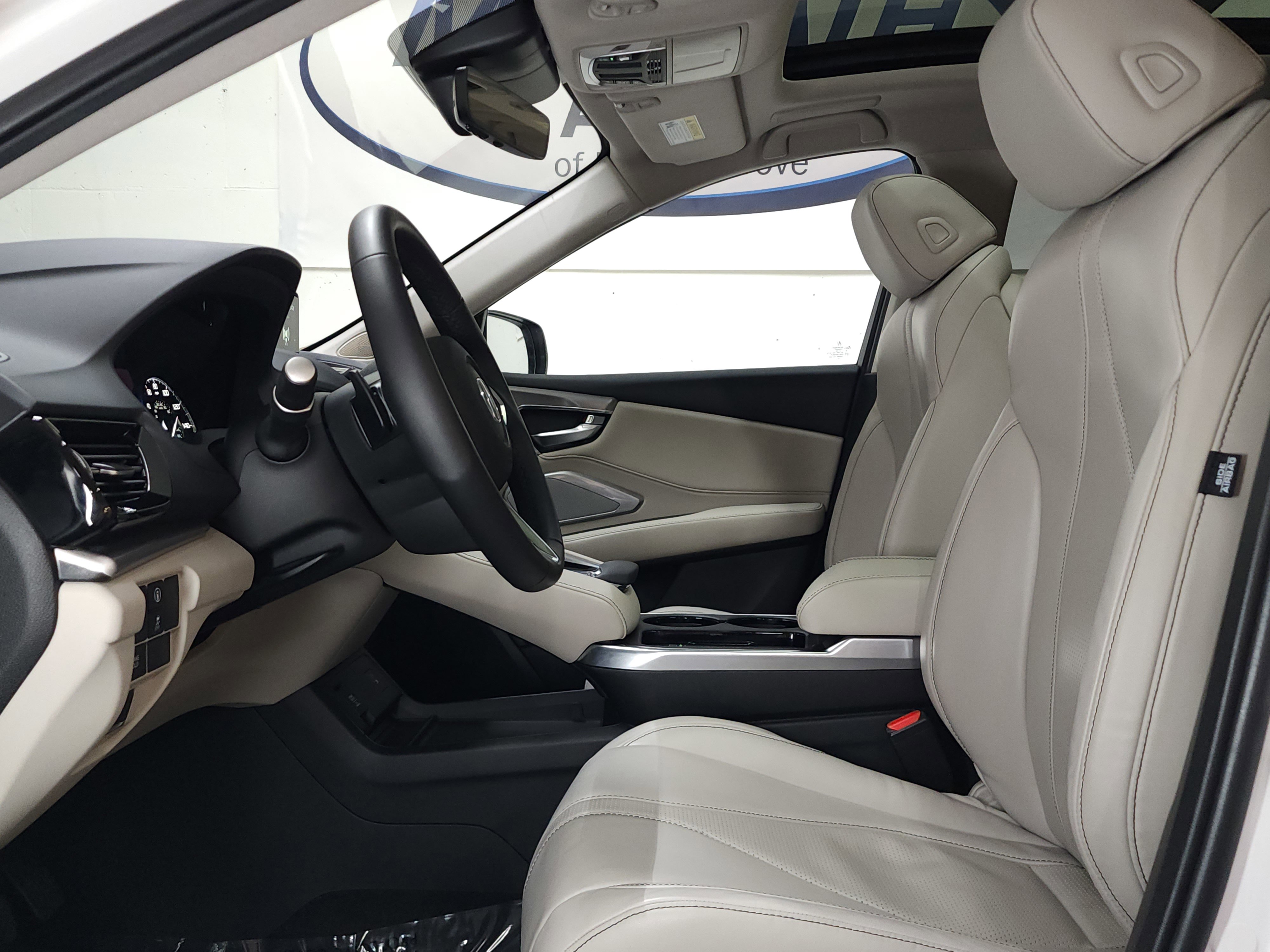 Used 2025 Acura RDX SH-AWD w/ Technology Package image 13