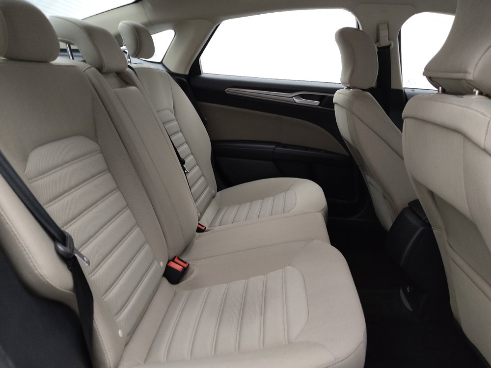 Used 2018 Ford Fusion S FWD image 19