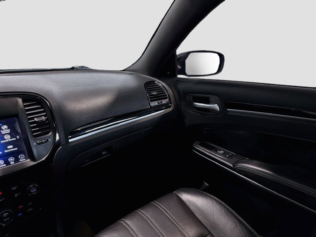 Used 2018 Chrysler 300 S w/ 300S Premium Group AWD/4WD image 22