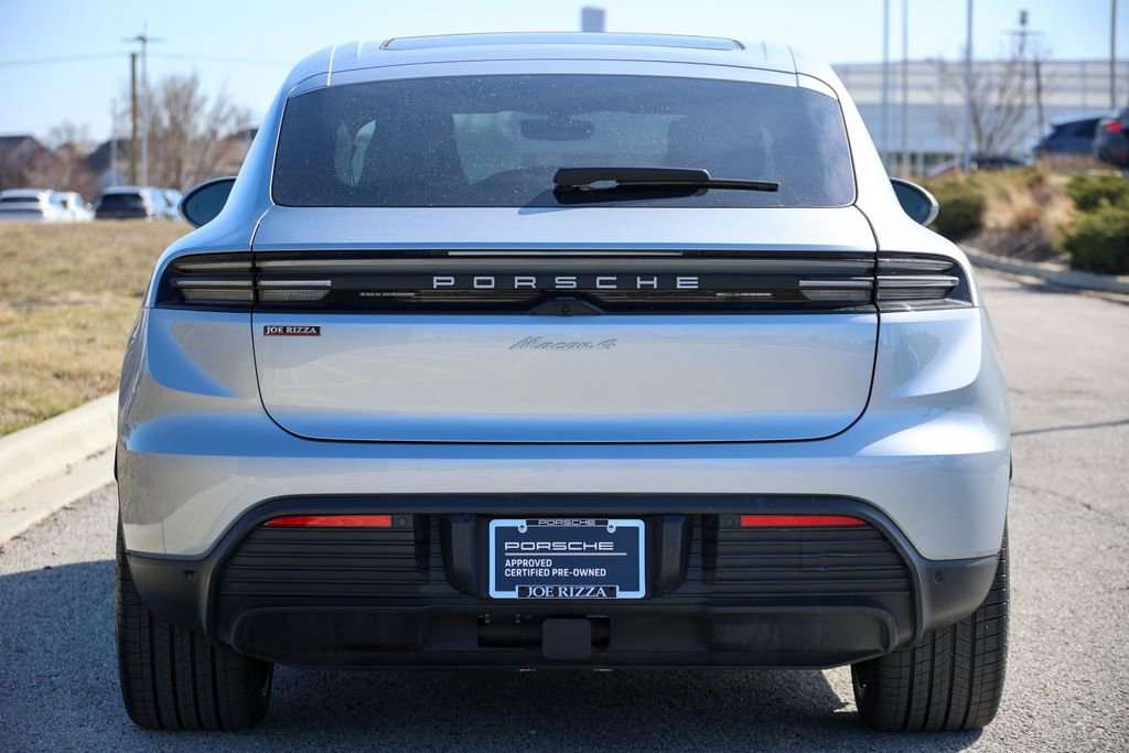 Certified 2025 Porsche Macan 4 Electric image 16
