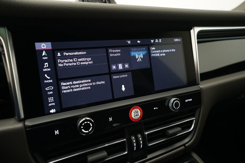 Certified 2023 Porsche Macan image 23