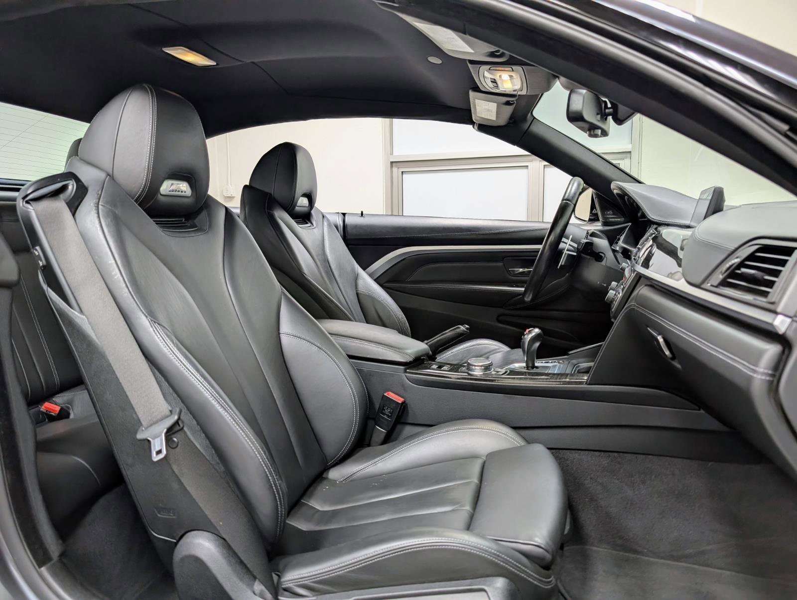 Used 2015 BMW M4 Convertible RWD image 27