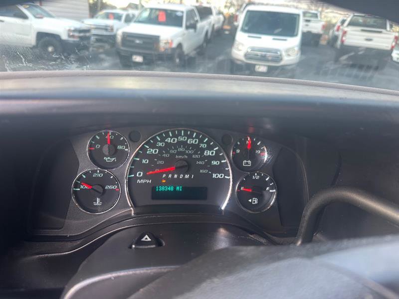 Used 2011 Chevrolet Express 2500 image 10