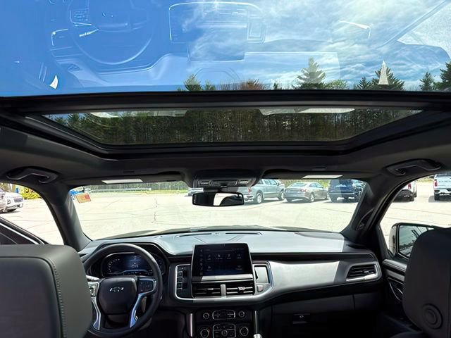 Used 2023 Chevrolet Tahoe Z71 w/ Luxury Package AWD/4WD image 30