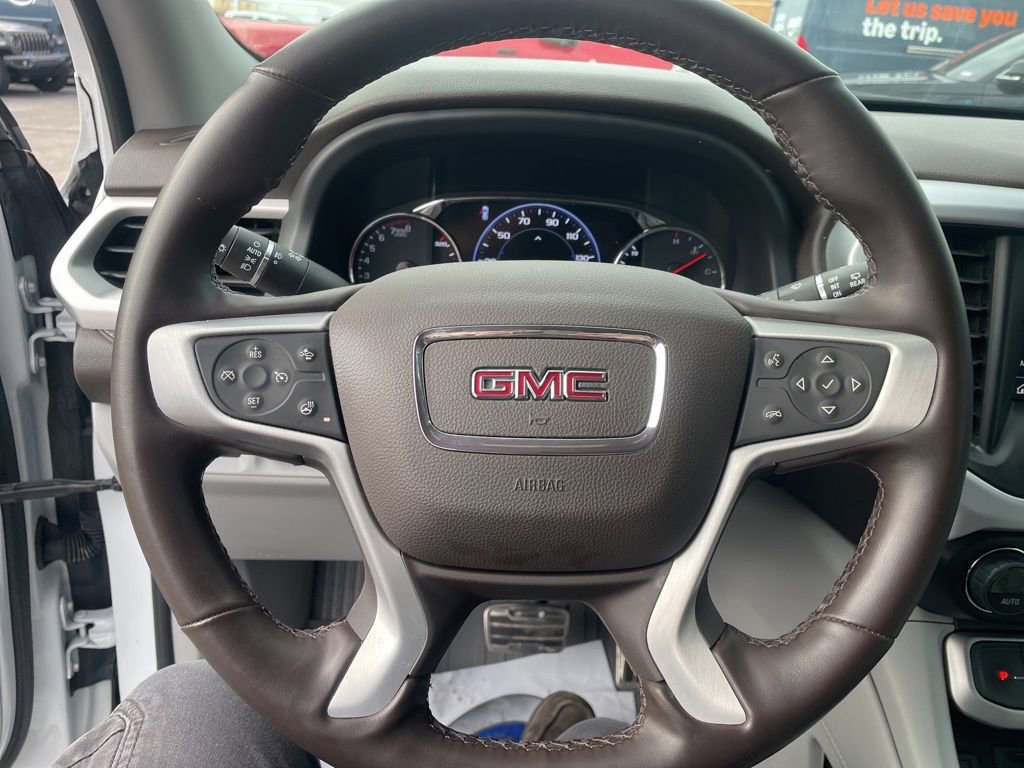 Used 2023 GMC Acadia SLT w/ Technology Package image 19