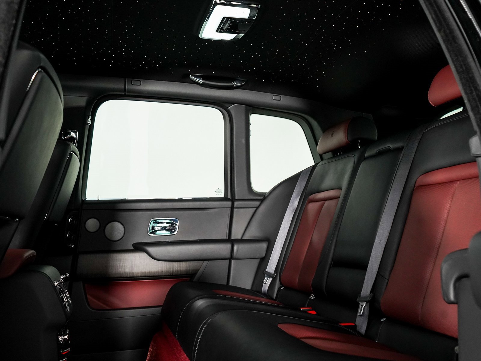 Certified 2022 Rolls-Royce Cullinan image 26