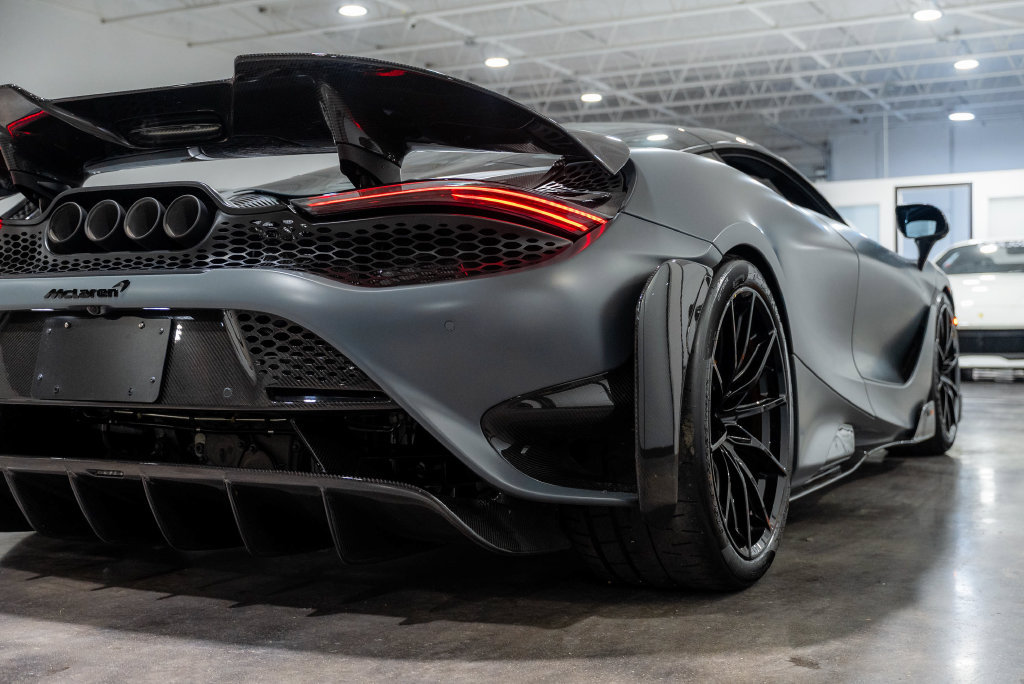 Used 2021 McLaren 765LT RWD image 42