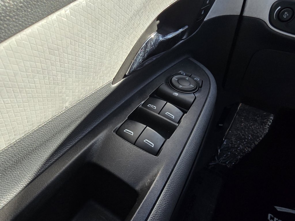 Used 2020 Chevrolet Bolt LT image 27