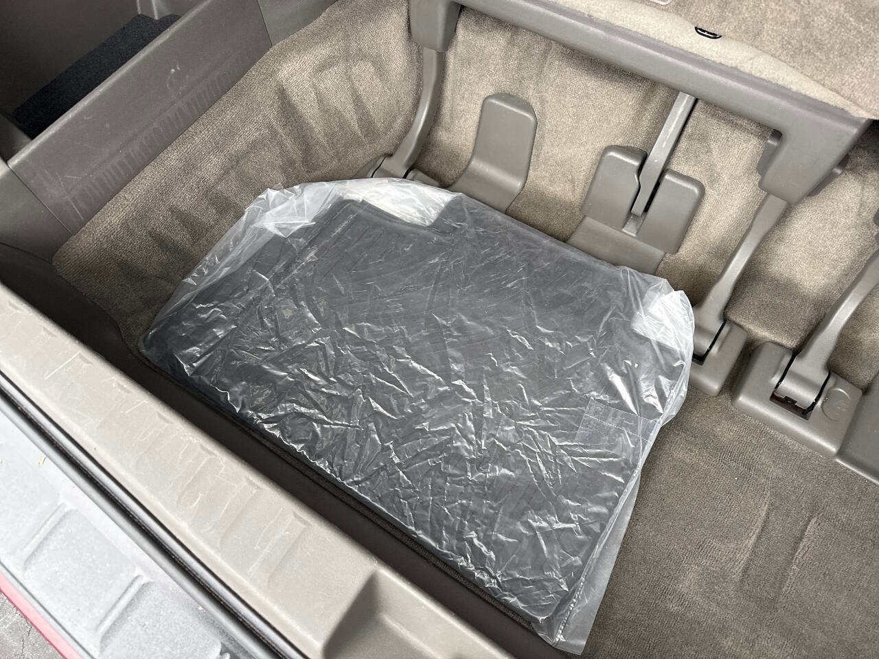 Used 2015 Toyota Sienna image 22