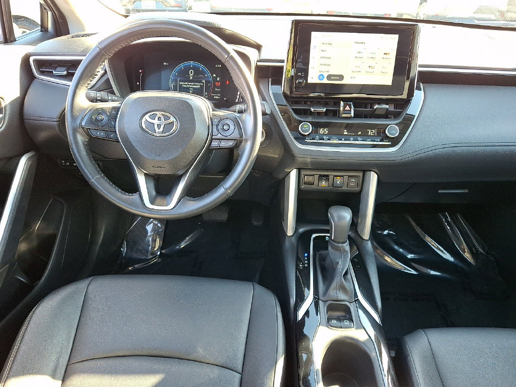 Certified 2023 Toyota Corolla Cross XLE w/ Convenience Package AWD/4WD image 11