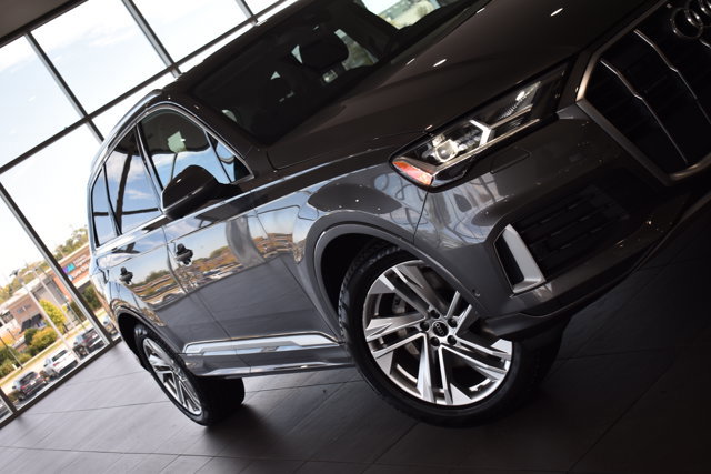 Used 2023 Audi Q7 2.0T Premium image 2