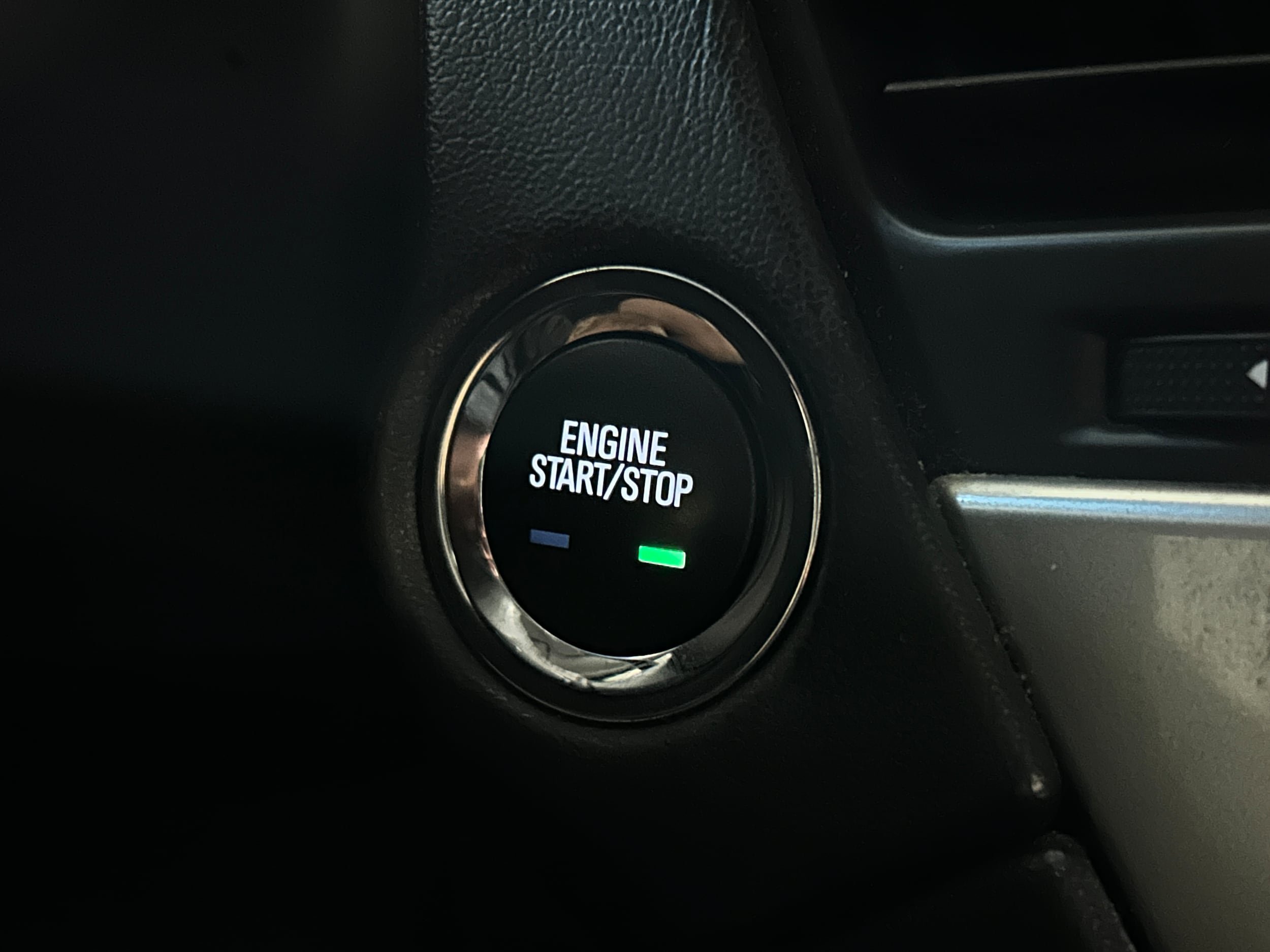 Used 2018 Chevrolet Tahoe Premier AWD/4WD image 12