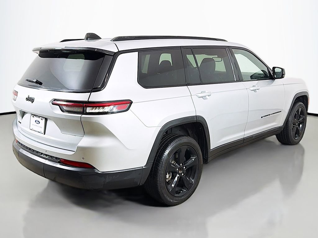 Used 2023 Jeep Grand Cherokee L Laredo image 10