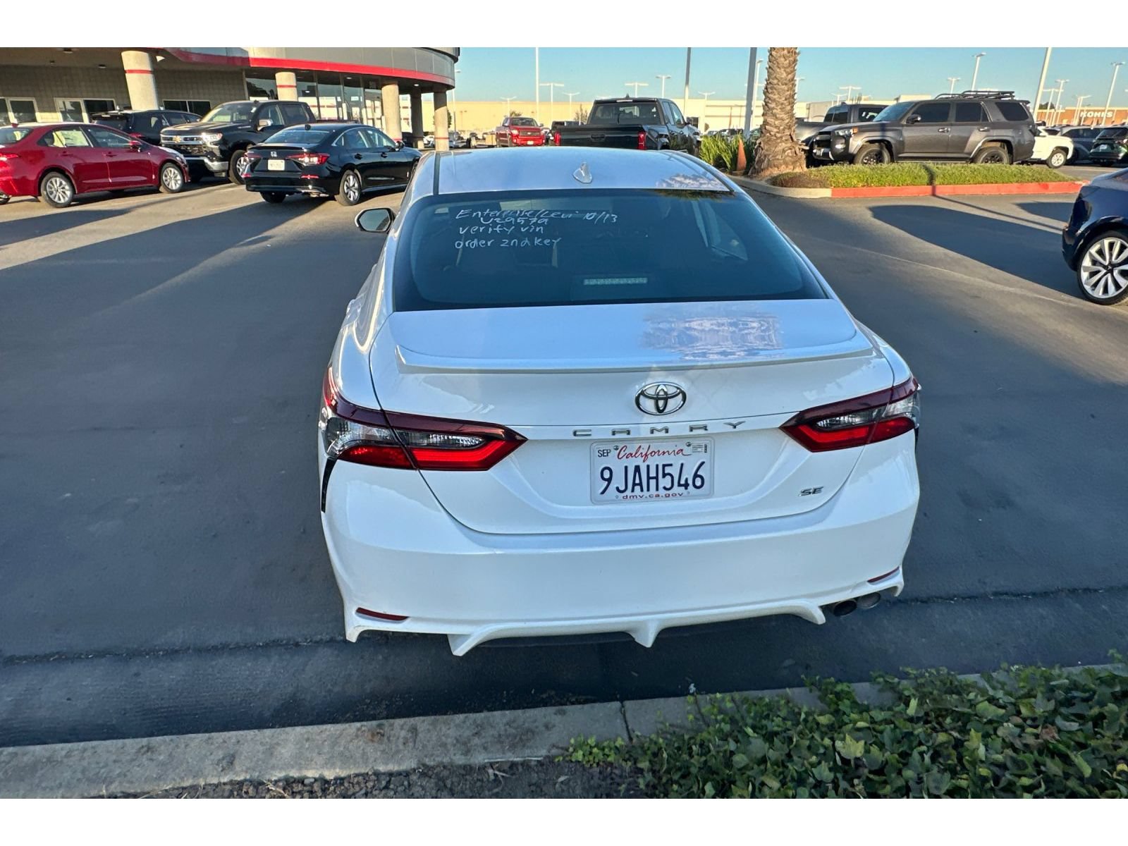 Used 2024 Toyota Camry SE FWD image 6