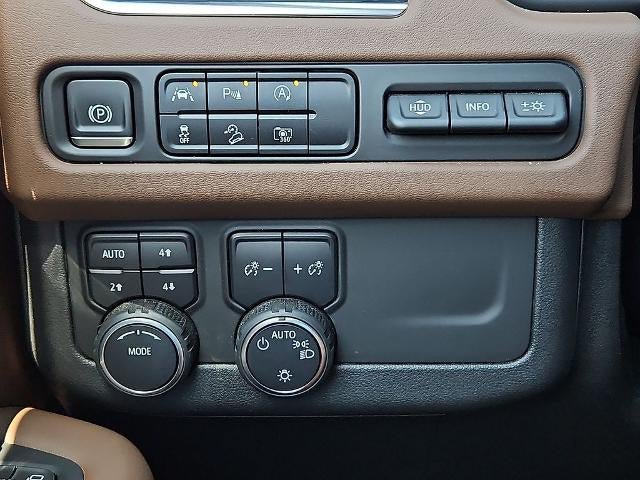 Used 2023 Chevrolet Tahoe High Country AWD/4WD image 26