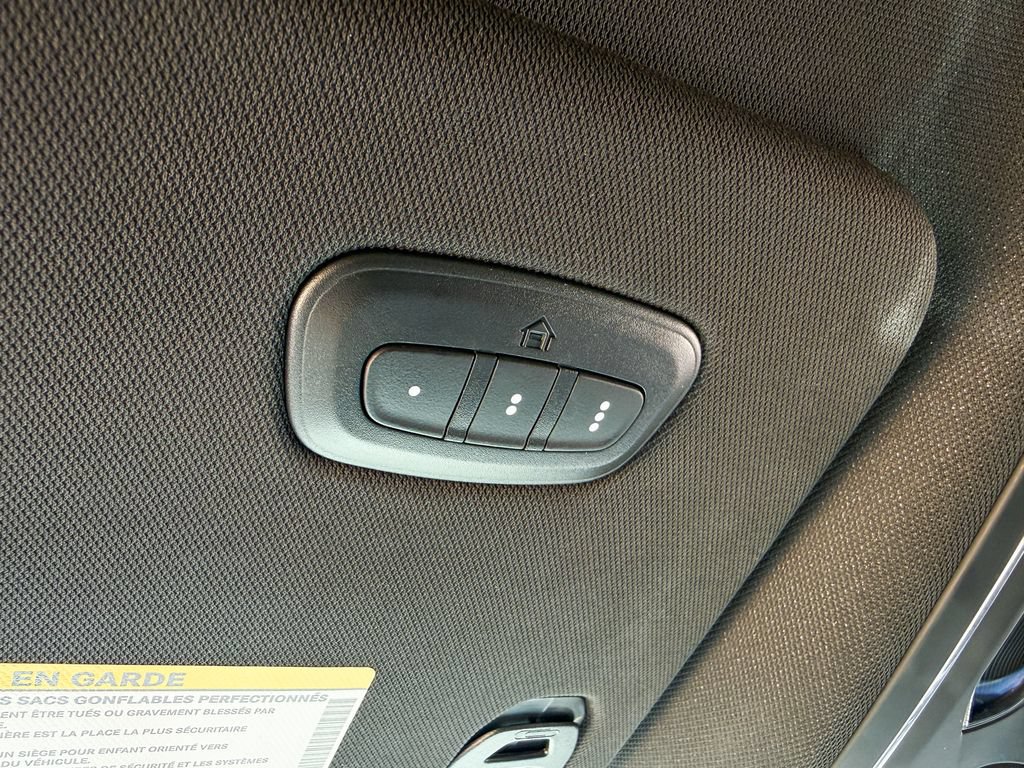 Used 2022 Jeep Wagoneer Series III AWD/4WD image 33