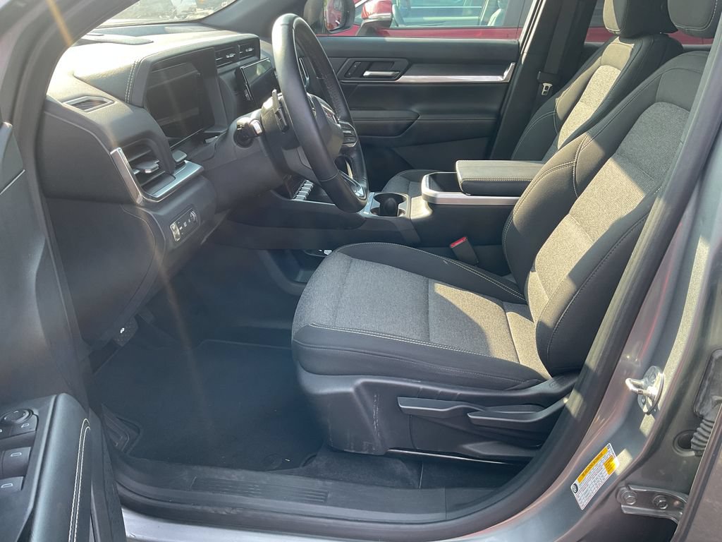 Used 2025 GMC Terrain Elevation FWD image 13