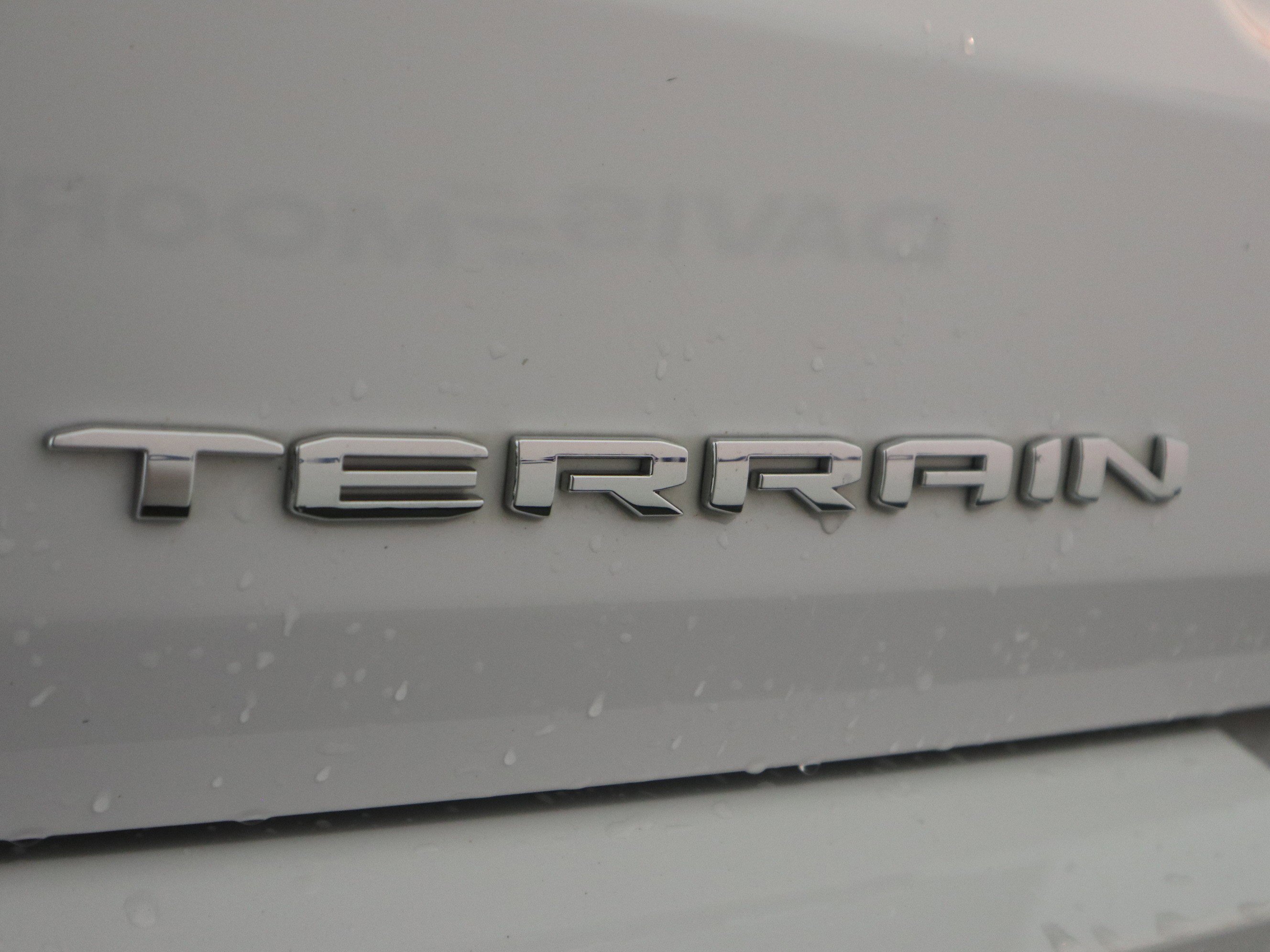 Used 2022 GMC Terrain SLE image 37