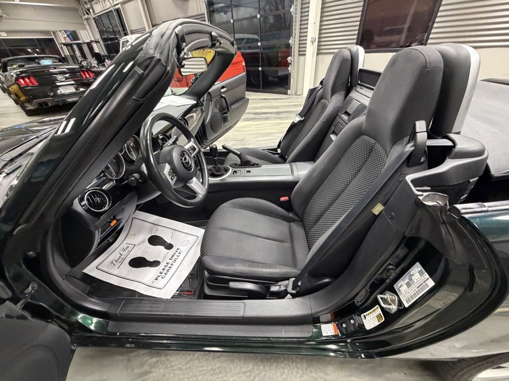 Used 2008 MAZDA MX-5 Miata Touring w/ Suspension Pkg image 40