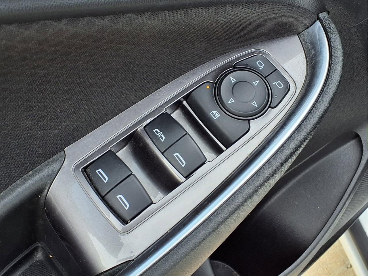 Used 2019 Chevrolet Malibu LT image 14