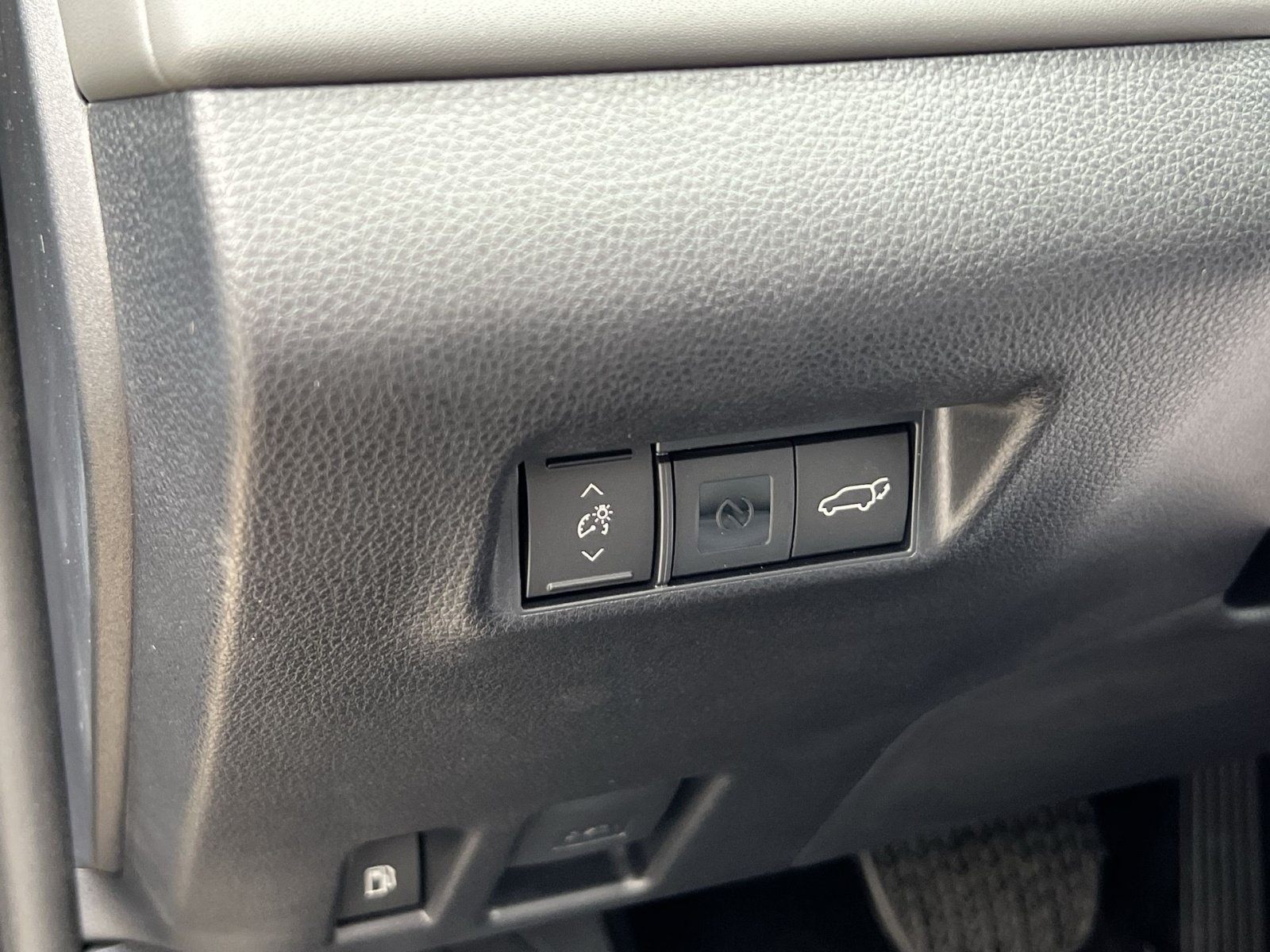 New 2026 Toyota RAV4 XSE AWD/4WD image 23