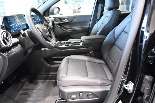 New 2026 Chevrolet Equinox LT w/ Convenience Package II FWD image 9
