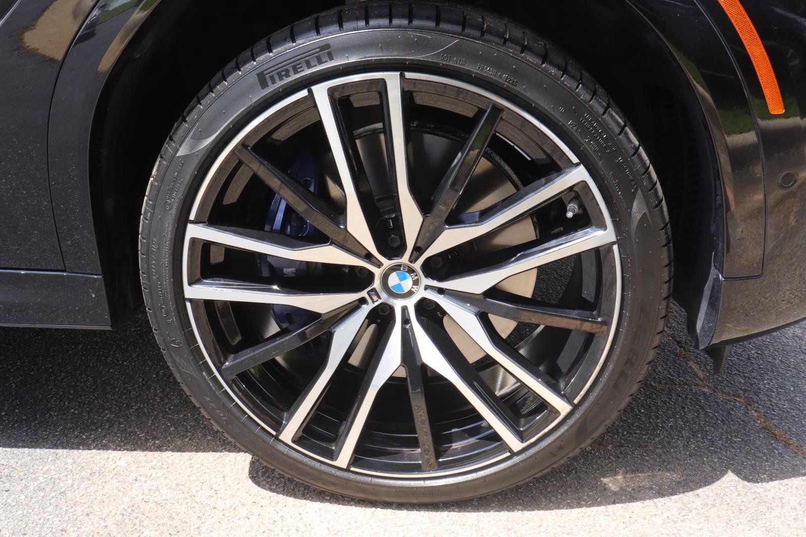Used 2022 BMW X6 M50i AWD/4WD image 44