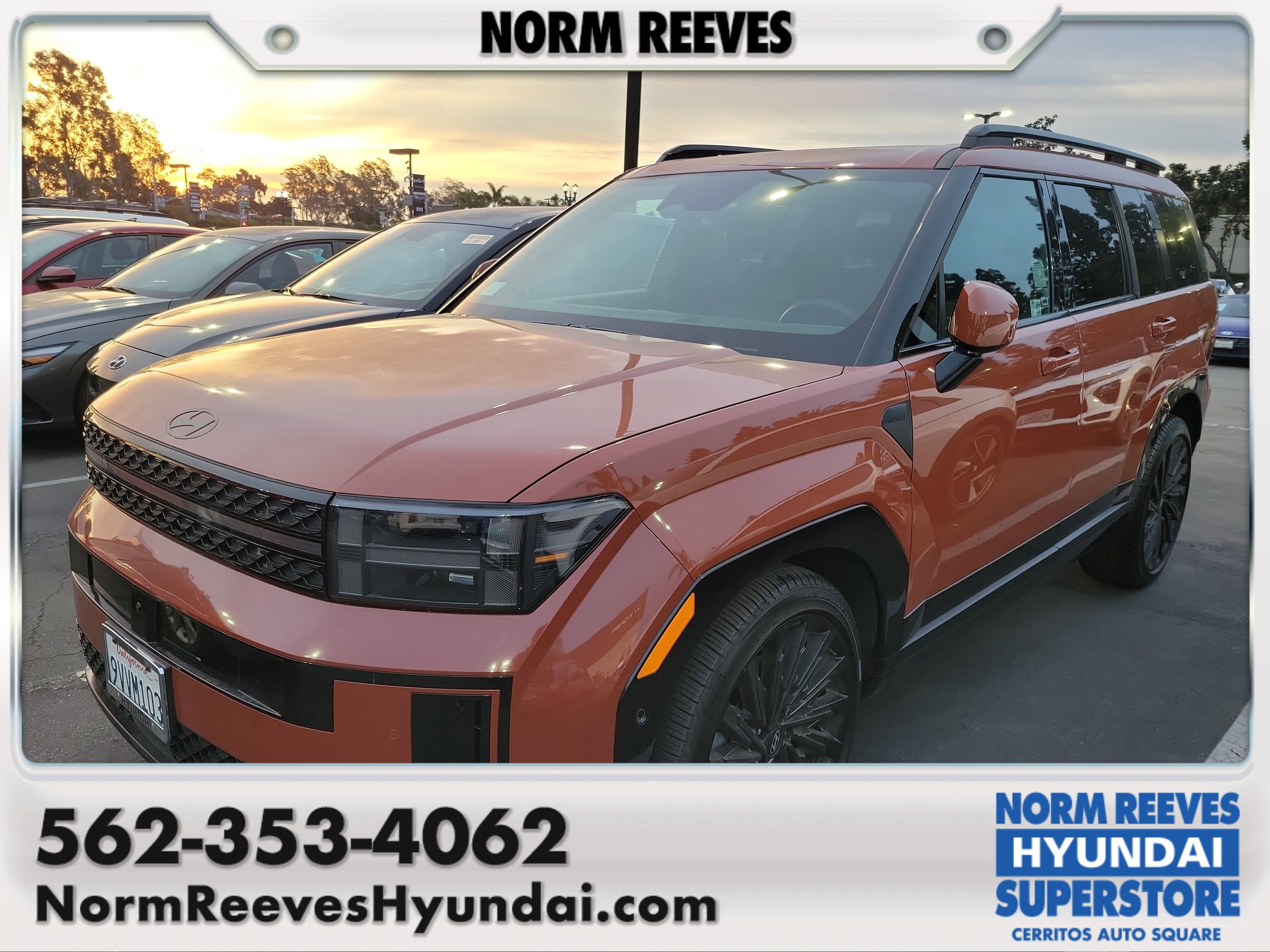 Used 2025 Hyundai Santa Fe Calligraphy image 1