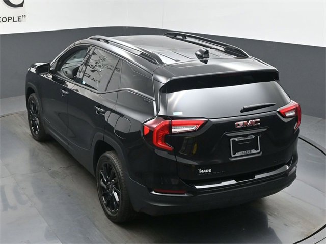 Used 2023 GMC Terrain SLT w/ Infotainment Package II image 40