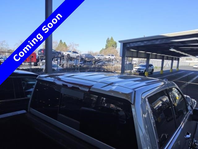 Used 2024 GMC Sierra 3500 SLT w/ SLT Premium Package image 5