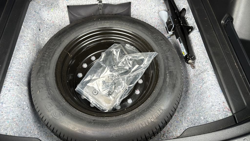 Used 2023 Honda CR-V EX image 17