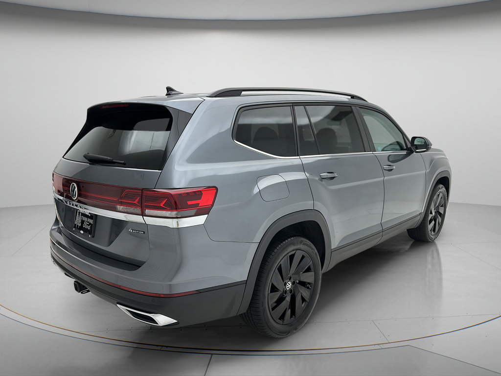 Used 2025 Volkswagen Atlas SE AWD/4WD image 7