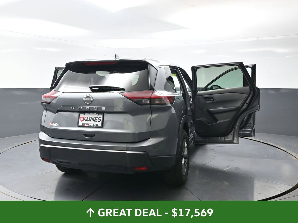 Used 2024 Nissan Rogue S FWD image 56