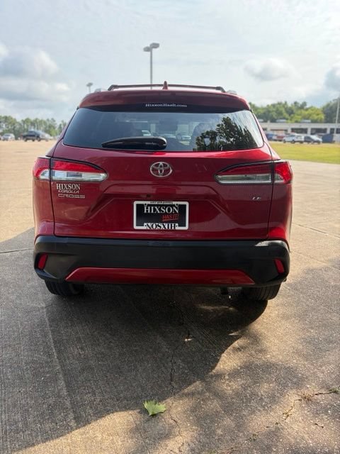 Used 2024 Toyota Corolla Cross LE FWD image 4