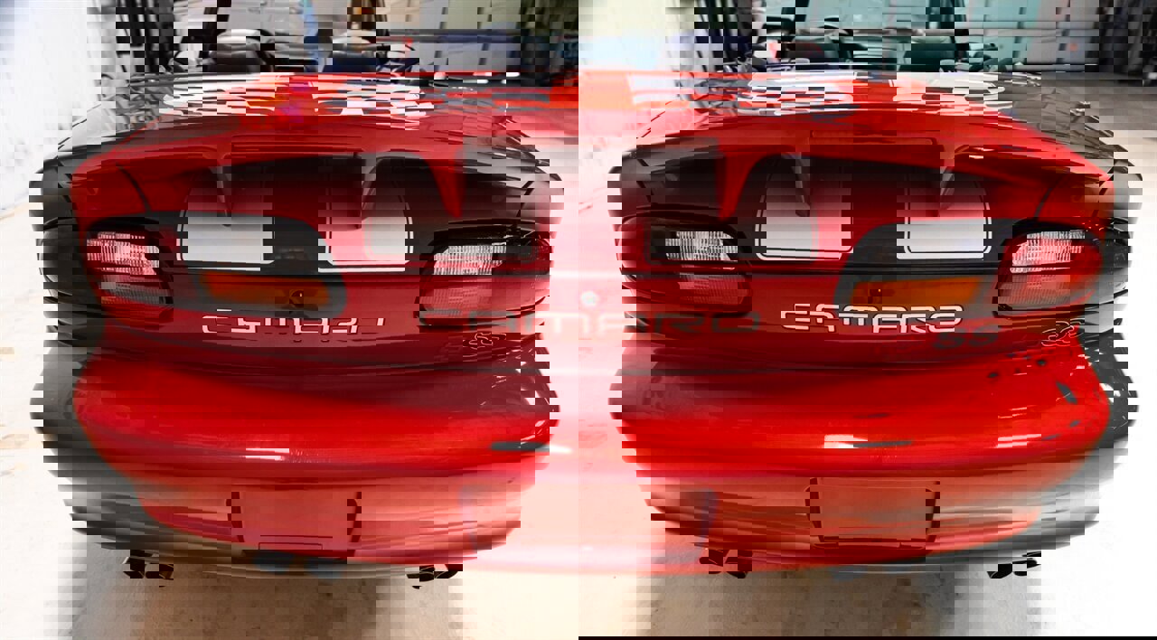 Used 2002 Chevrolet Camaro Z28 w/ SS Performance/Appearance Pkg image 8