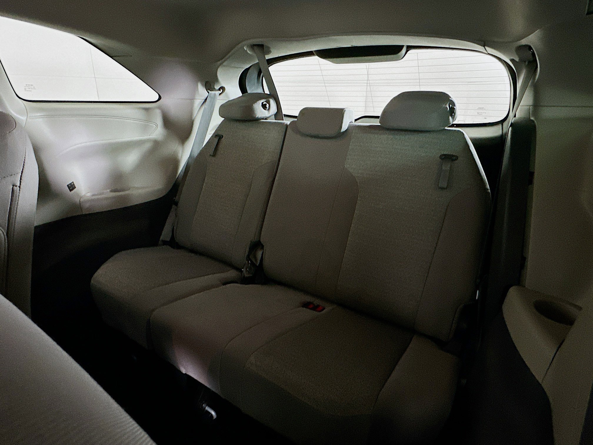 Used 2022 Toyota Sienna LE FWD image 28