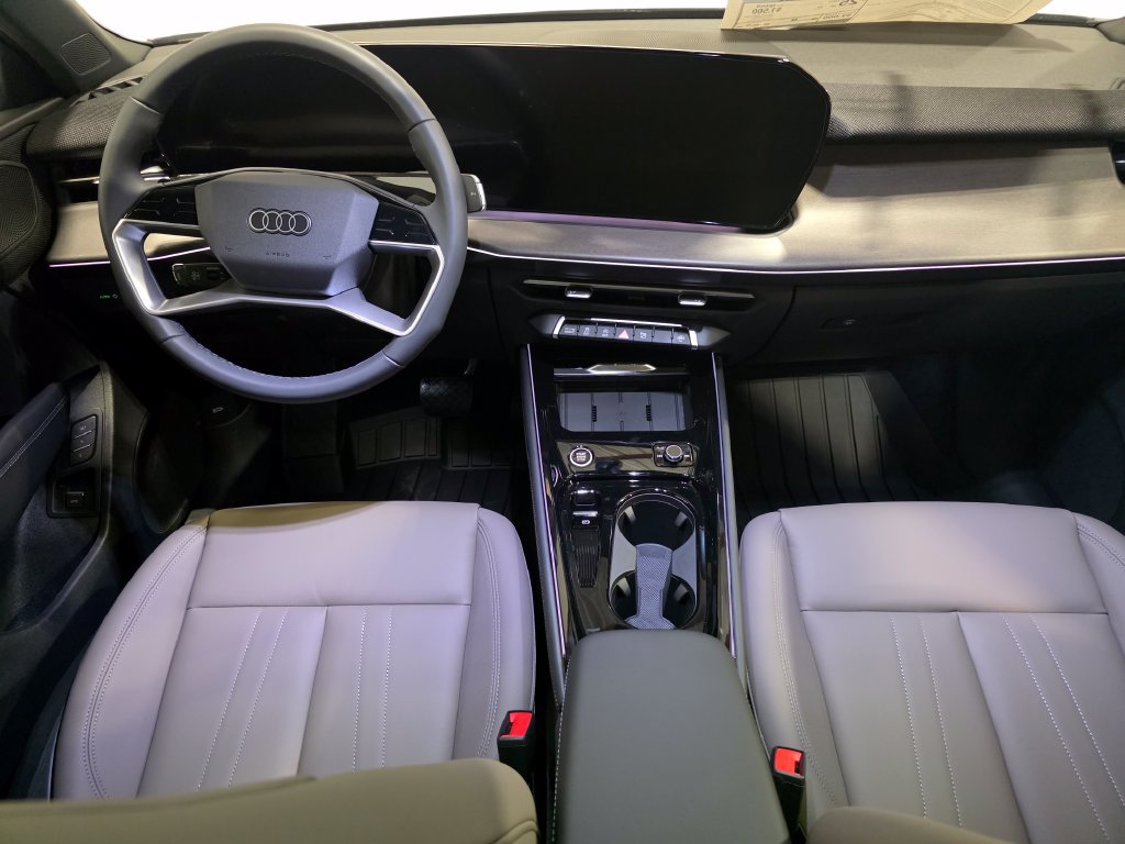 New 2026 Audi Q3 quattro 2.0T AWD/4WD image 13