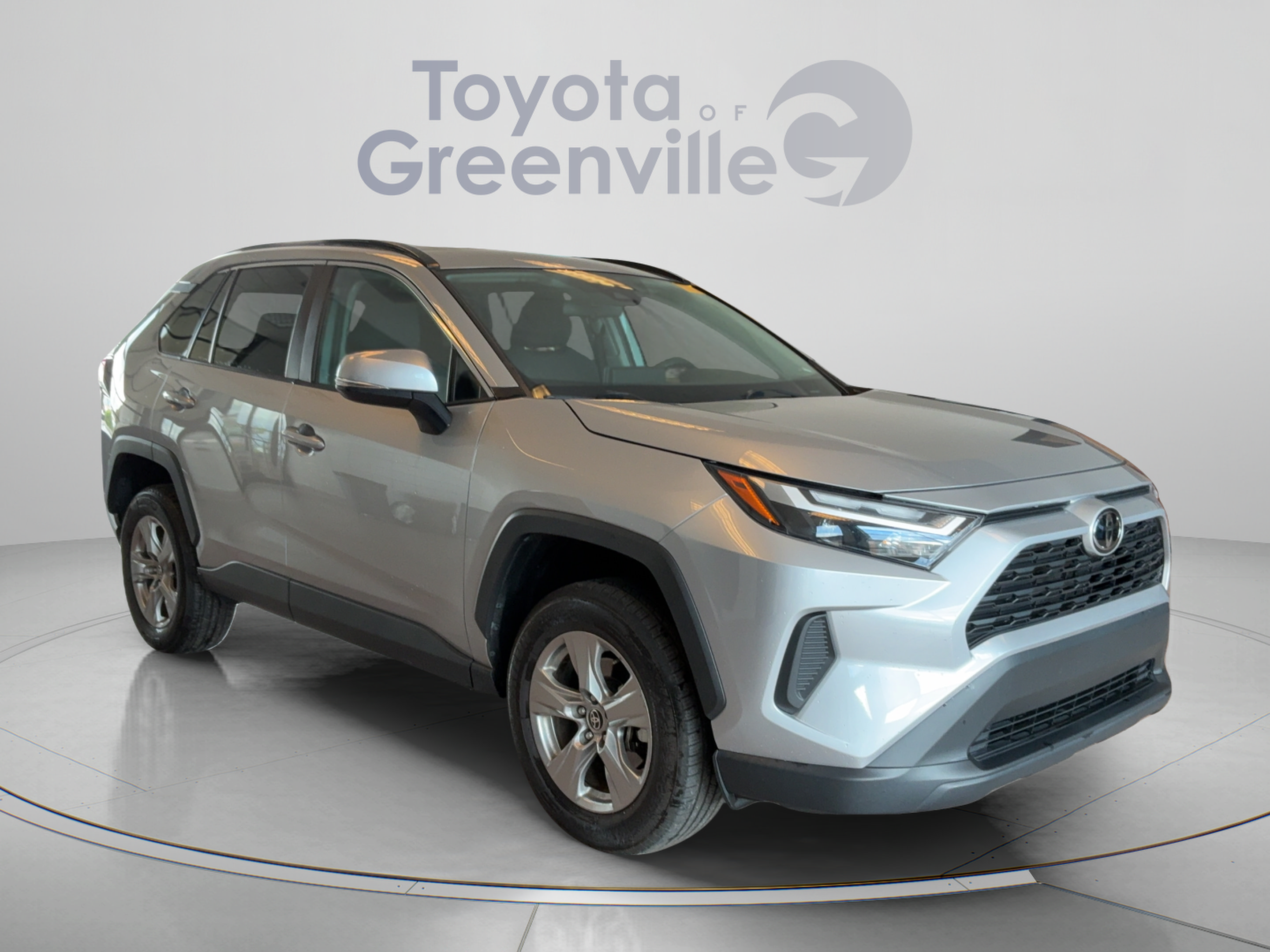 Certified 2024 Toyota RAV4 XLE FWD image 8